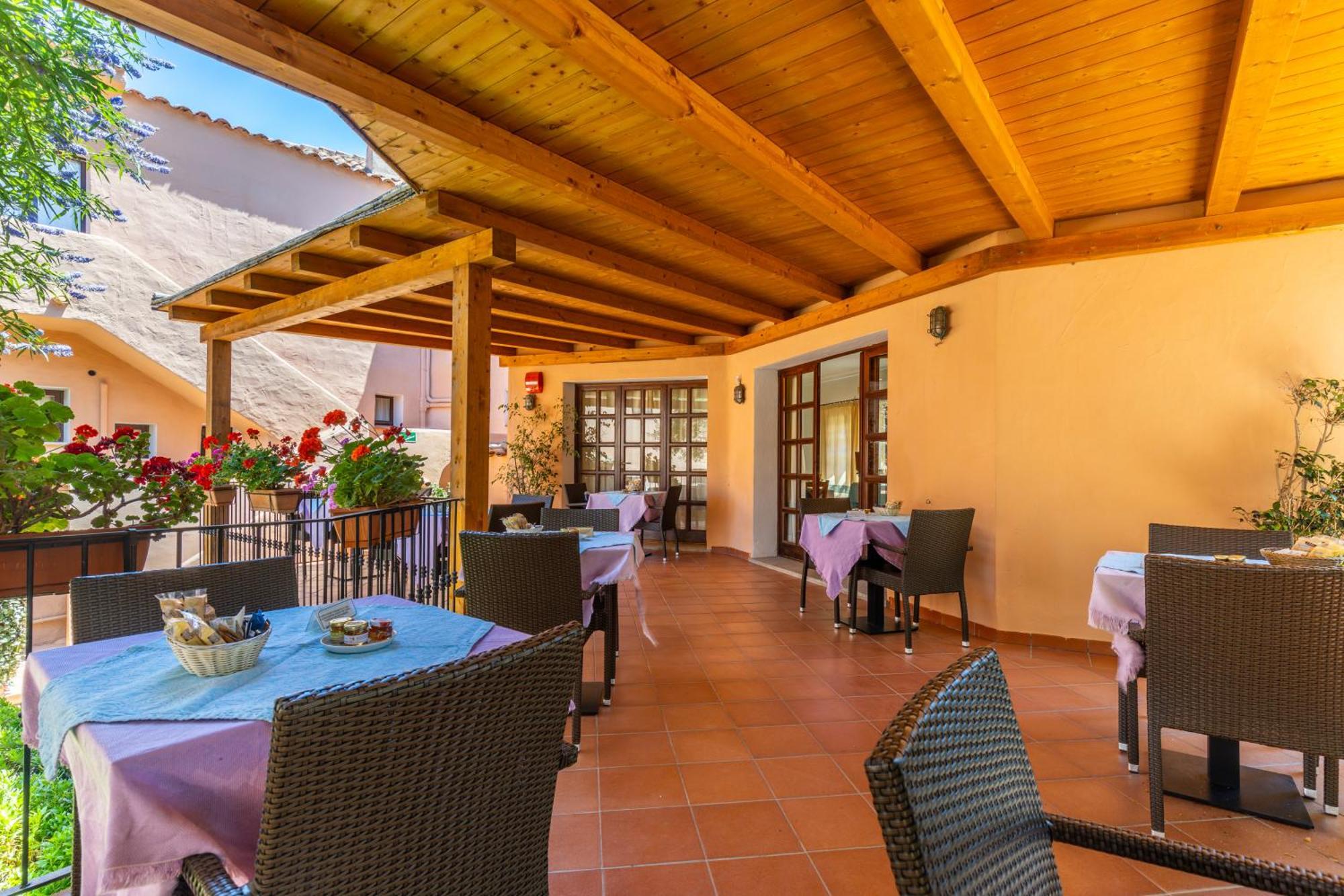 Hotel Piccolo Pevero Porto Cervo Exterior photo
